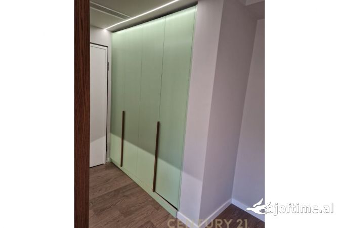 Shtepi me qera 2+1 ne Tirane - 1,100 Euro
