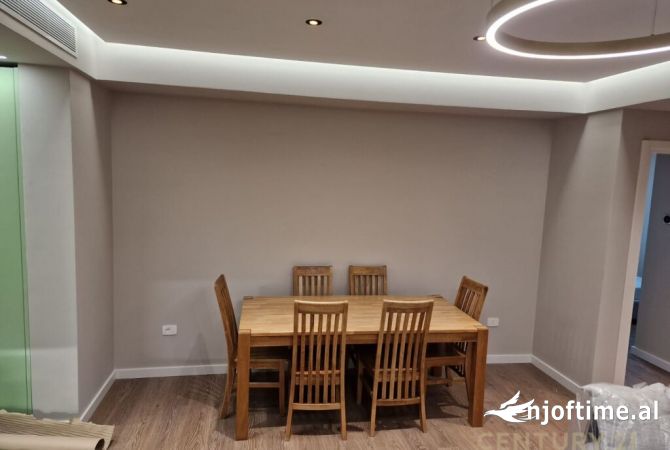 Shtepi me qera Apartament ne Tirane, 2+1, Mobilimi E mobiluar, Pagesa 1,100  Euro.