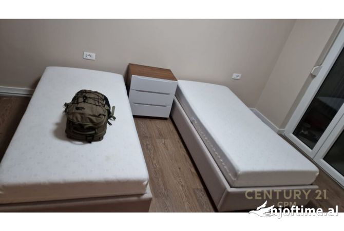 Shtepi me qera Apartament ne Tirane, 2+1, Mobilimi E mobiluar, Pagesa 1,100  Euro.