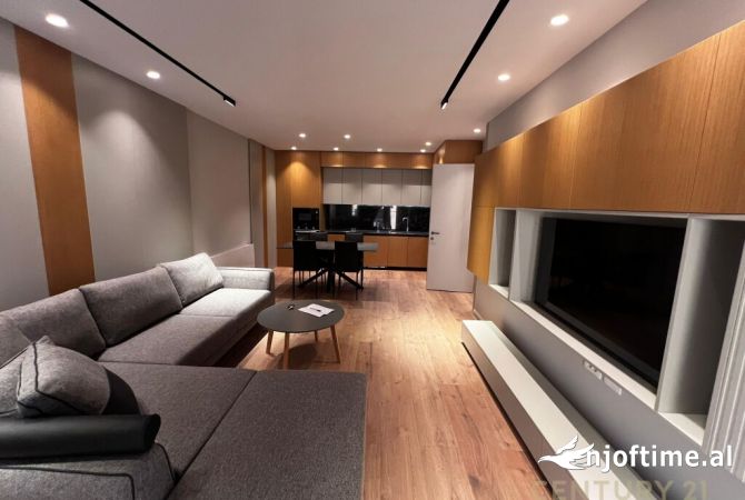 Shtepi me qera 2+1 ne Tirane - 800 Euro