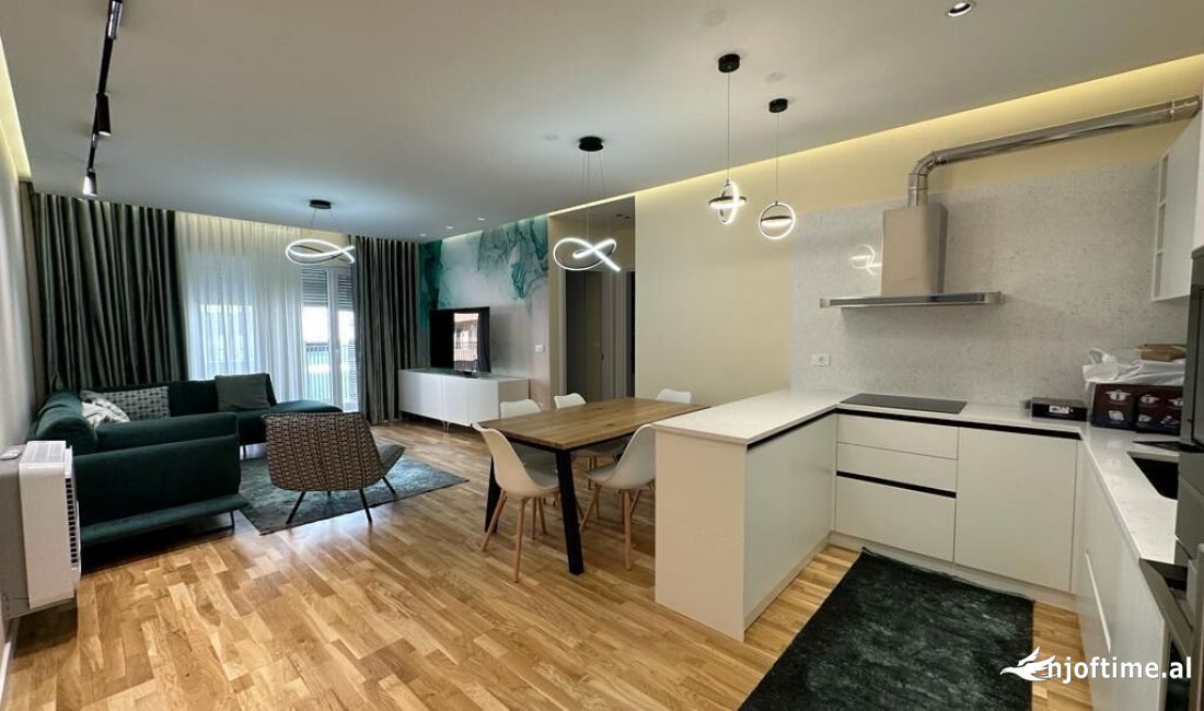 Shtepi ne shitje Apartament ne Tirane, 2+1, Mobilimi E mobiluar, Pagesa 279,000  Euro.