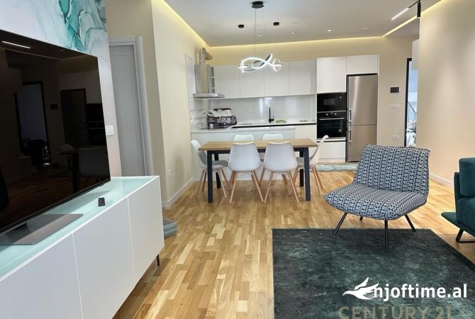 Shtepi ne shitje Apartament ne Tirane, 2+1, Mobilimi E mobiluar, Pagesa 279,000  Euro.