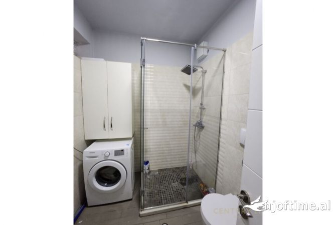 Shtepi me qera Apartament ne Tirane, 2+1, Mobilimi E mobiluar, Pagesa 750  Euro.