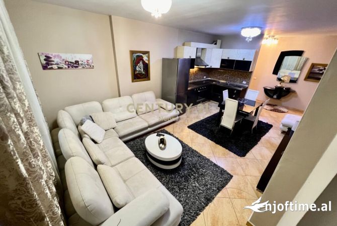 Shtepi me qera Apartament ne Tirane, 2+1, Mobilimi E mobiluar, Pagesa 650  Euro.