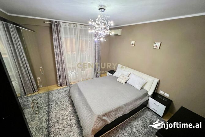 Shtepi me qera Apartament ne Tirane, 2+1, Mobilimi E mobiluar, Pagesa 650  Euro.