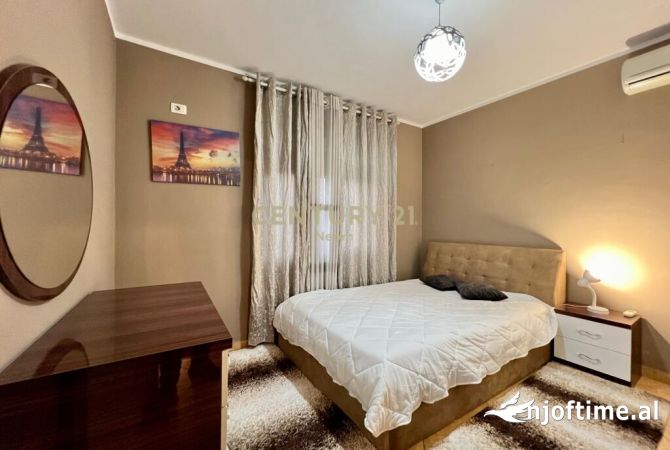 Shtepi me qera Apartament ne Tirane, 2+1, Mobilimi E mobiluar, Pagesa 650  Euro.