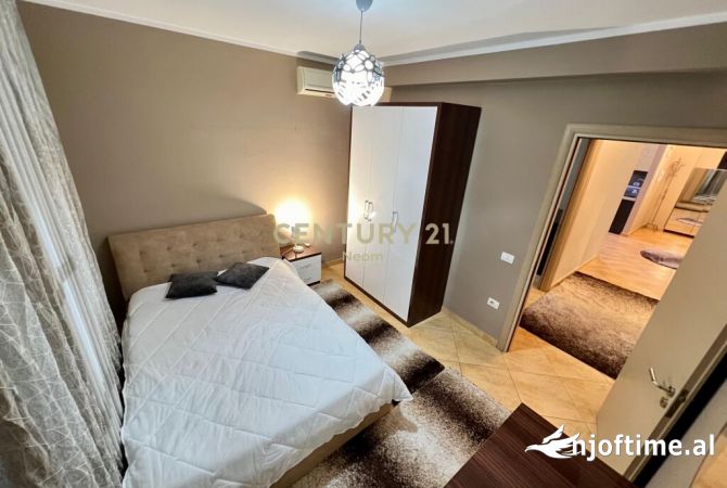 Shtepi me qera Apartament ne Tirane, 2+1, Mobilimi E mobiluar, Pagesa 650  Euro.