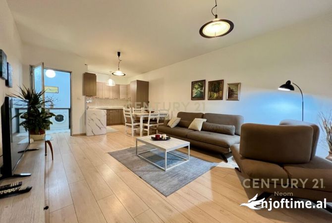 Shtepi me qera Apartament ne Tirane, 2+1, Mobilimi E mobiluar, Pagesa 880  Euro.