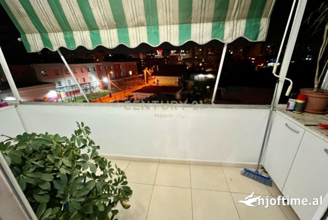 Shtepi me qera Apartament ne Tirane, 3+1, Mobilimi E mobiluar, Pagesa 580  Euro.