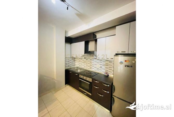 Shtepi me qera 1+1 ne Tirane - 450 Euro
