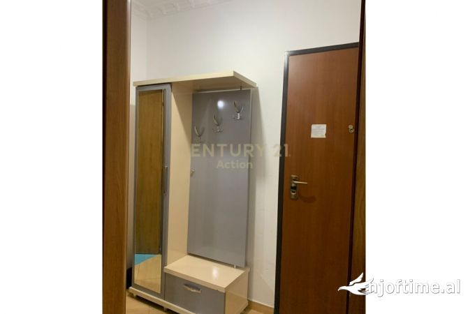 Shtepi me qera 1+1 ne Tirane - 450 Euro