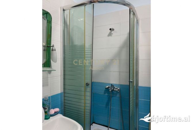 Shtepi me qera Apartament ne Tirane, 1+1, Mobilimi E mobiluar, Pagesa 450  Euro.