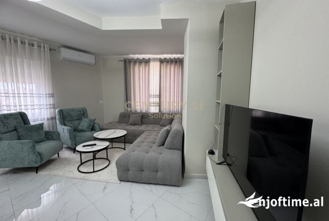 Shtepi me qera 2+1 ne Tirane - 800 Euro