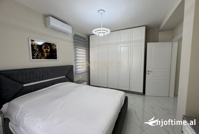 Shtepi me qera Apartament ne Tirane, 2+1, Mobilimi E mobiluar, Pagesa 800  Euro.