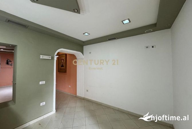 Shtepi ne shitje 1+1 ne Tirane - 80,000 Euro