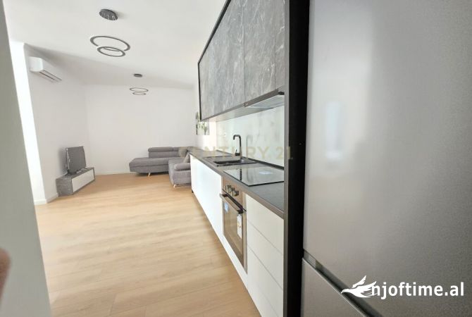 Shtepi ne shitje Apartament ne Tirane, 2+1, Mobilimi E mobiluar, Pagesa 148,000  Euro.