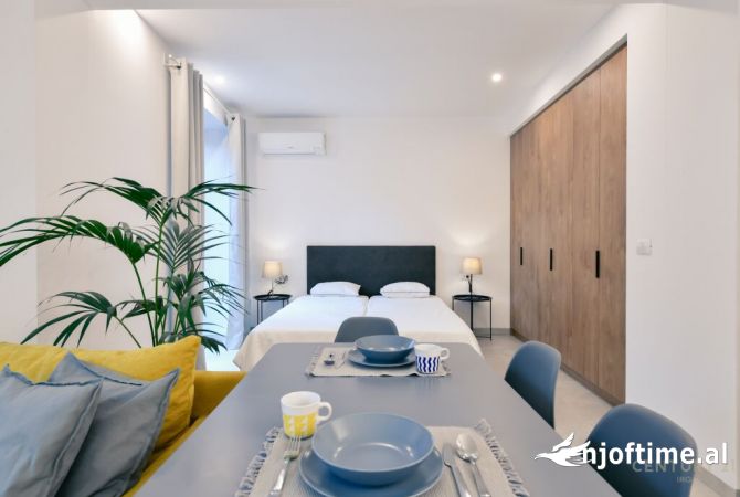 Shtepi me qera Apartament ne Tirane, Garsoniere, Mobilimi E mobiluar, Pagesa 580  Euro.