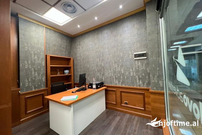 Shtepi me qera Apartament ne Tirane, 1+1, Mobilimi Bosh, pa mobiluar, Pagesa 650  Euro.