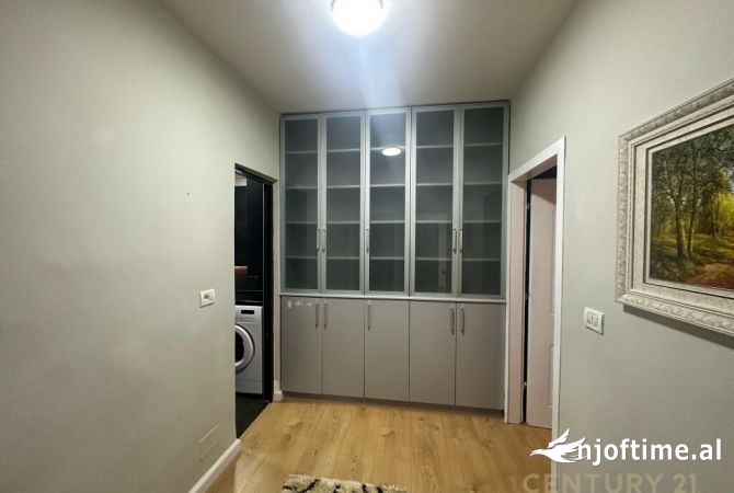 Shtepi me qera Apartament ne Tirane, 1+1, Mobilimi E mobiluar, Pagesa 550  Euro.