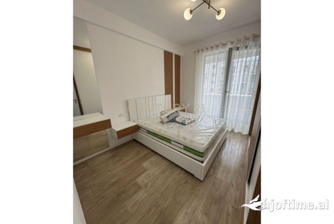 Shtepi me qera Apartament ne Tirane, 1+1, Mobilimi E mobiluar, Pagesa 500  Euro.