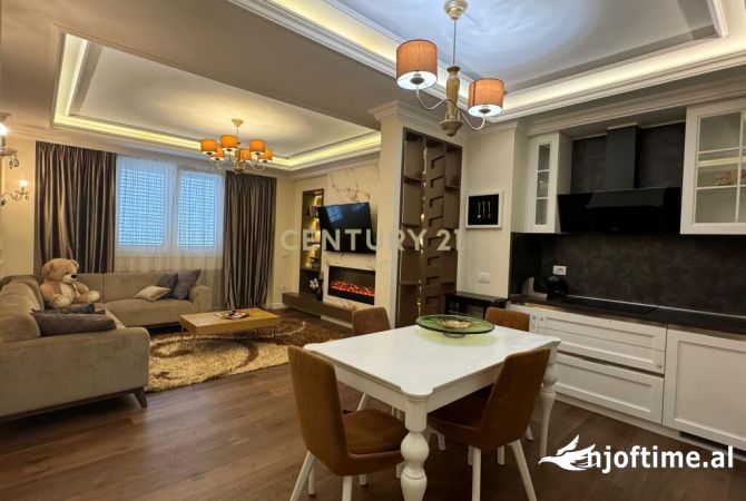 Shtepi ne shitje Apartament ne Tirane, 2+1, Mobilimi E mobiluar, Pagesa 375,000  Euro.