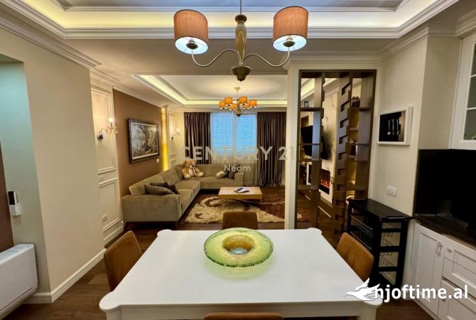 Shtepi ne shitje Apartament ne Tirane, 2+1, Mobilimi E mobiluar, Pagesa 375,000  Euro.