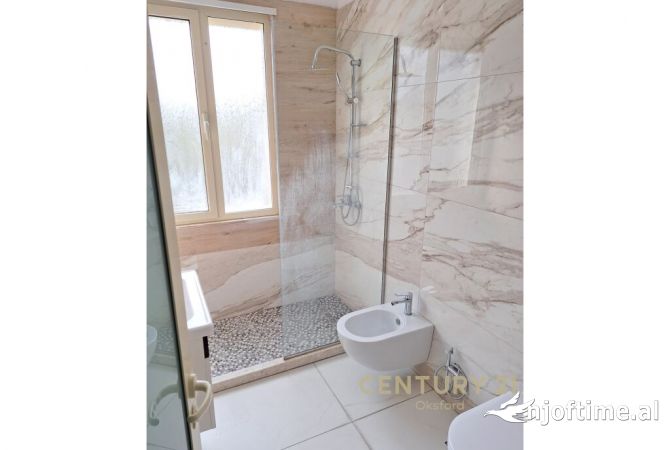 Shtepi me qera Apartament ne Tirane, 1+1, Mobilimi E mobiluar, Pagesa 550  Euro.