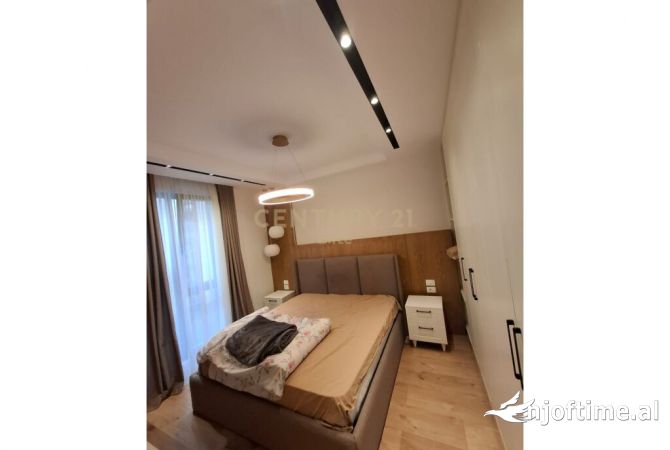 Shtepi ne shitje Apartament ne Tirane, 2+1, Mobilimi E mobiluar, Pagesa 226,000  Euro.