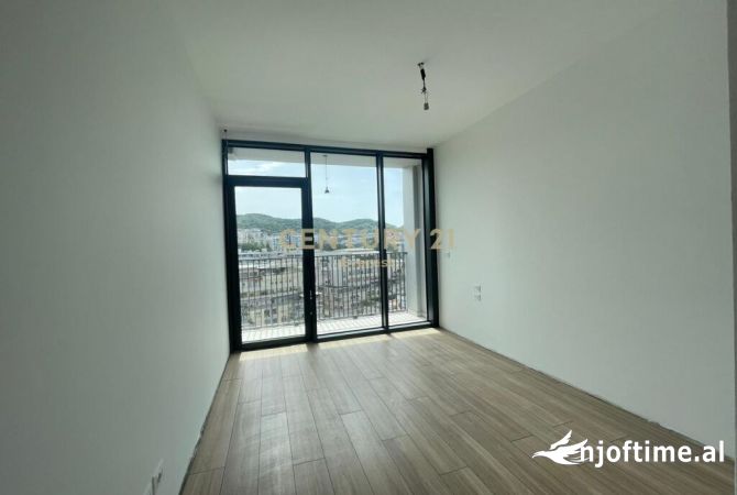 LAKE VIEW, APARTAMENT PER BANIM-ZYRE 2+1+2 ME QIRA