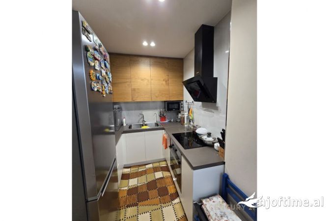 Shtepi ne shitje 3+1 ne Tirane - 210,000 Euro