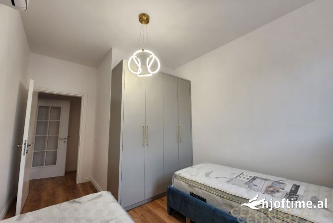 Shtepi me qera Apartament ne Tirane, 2+1, Mobilimi E mobiluar, Pagesa 1,200  Euro.