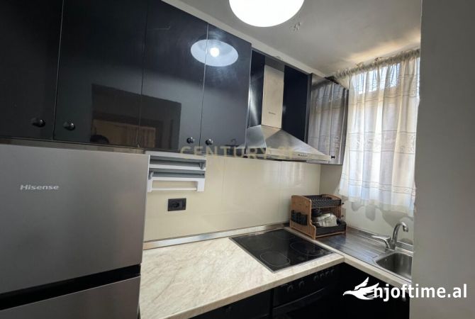 Shtepi me qera 1+1 ne Tirane - 450 Euro
