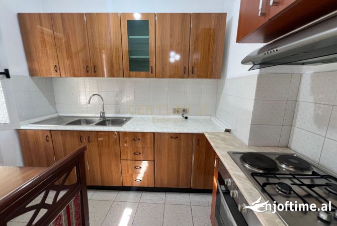 Shtepi me qera 2+1 ne Tirane - 600 Euro
