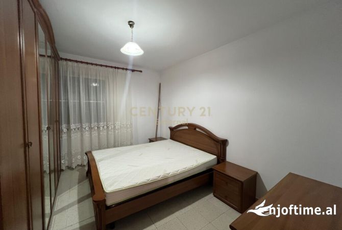 Shtepi me qera Apartament ne Tirane, 2+1, Mobilimi E mobiluar, Pagesa 600  Euro.
