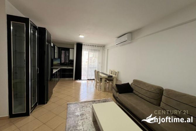 Shtepi me qera 1+1 ne Tirane - 450 Euro