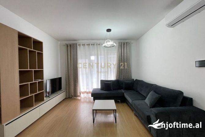 Shtepi me qera 2+1 ne Tirane - 1,000 Euro