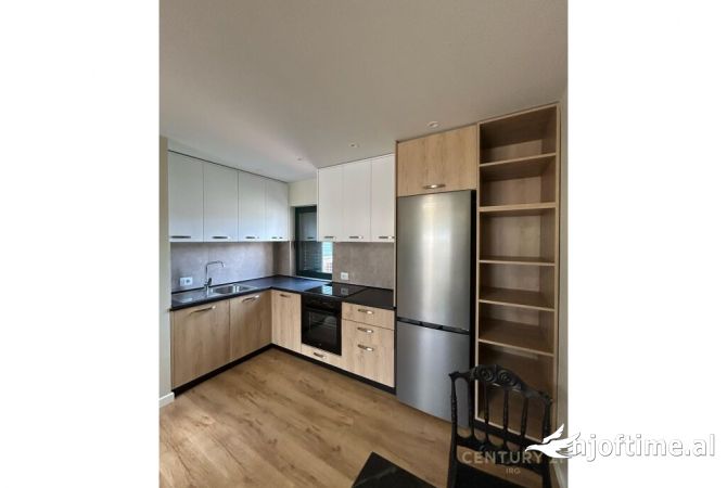 Shtepi me qera Apartament ne Tirane, 1+1, Mobilimi E mobiluar, Pagesa 700  Euro.