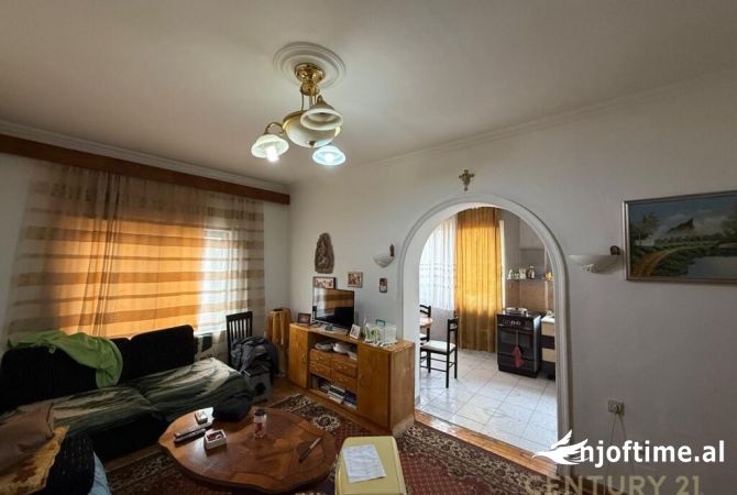 Shtepi ne shitje 3+1 ne Tirane - 195,000 Euro