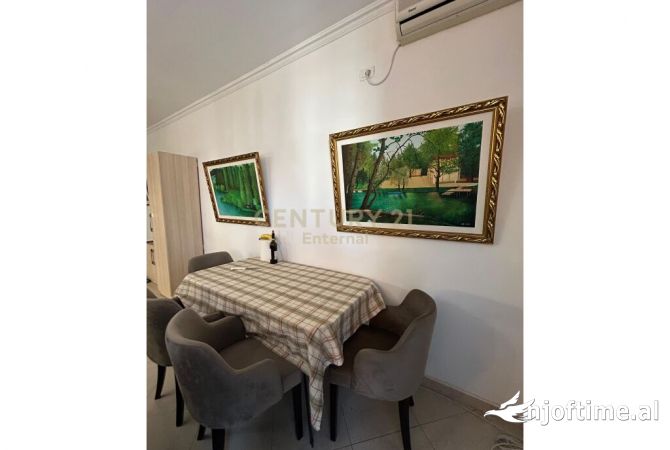 Shtepi me qera 1+1 ne Tirane - 950 Euro