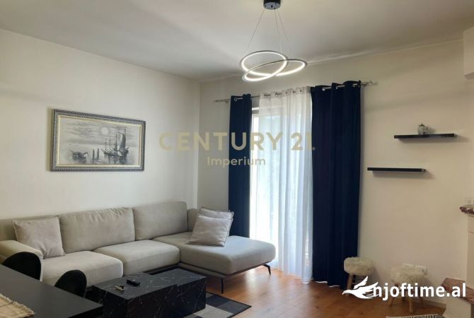 Shtepi ne shitje Apartament ne Tirane, 2+1, Mobilimi E mobiluar, Pagesa 255,000  Euro.