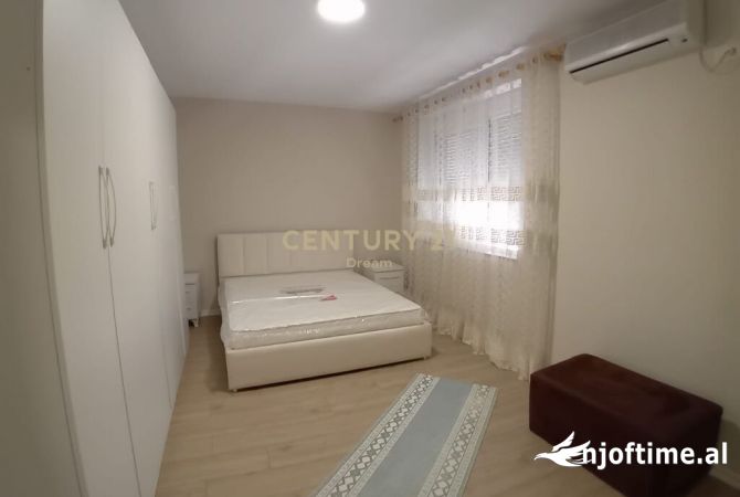 Shtepi me qera Apartament ne Tirane, 3+1, Mobilimi E mobiluar, Pagesa 600  Euro.
