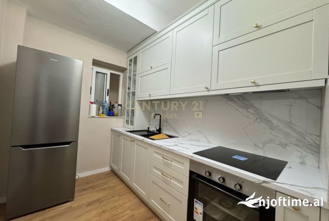 Shtepi me qera Apartament ne Tirane, 1+1, Mobilimi E mobiluar, Pagesa 550  Euro.