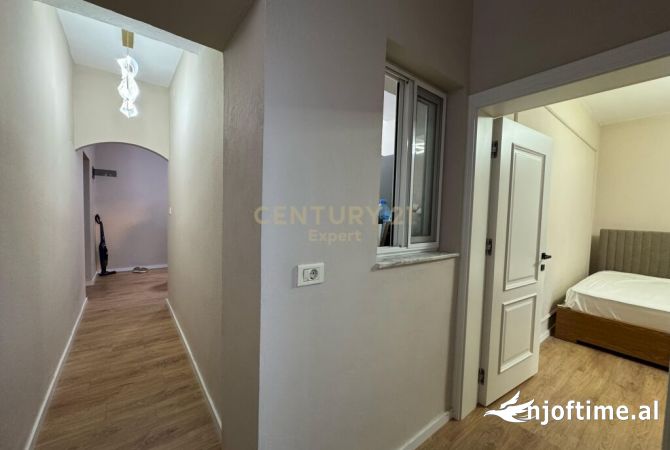 Shtepi me qera Apartament ne Tirane, 1+1, Mobilimi E mobiluar, Pagesa 550  Euro.