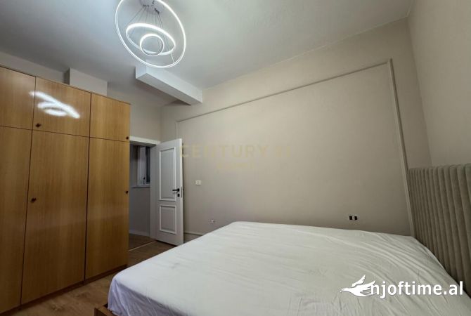 Shtepi me qera Apartament ne Tirane, 1+1, Mobilimi E mobiluar, Pagesa 550  Euro.