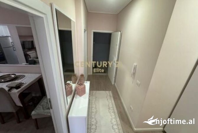 Shtepi me qera Apartament ne Tirane, 1+1, Mobilimi E mobiluar, Pagesa 620  Euro.