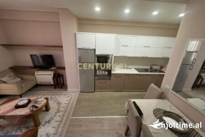 Shtepi me qera Apartament ne Tirane, 1+1, Mobilimi E mobiluar, Pagesa 620  Euro.