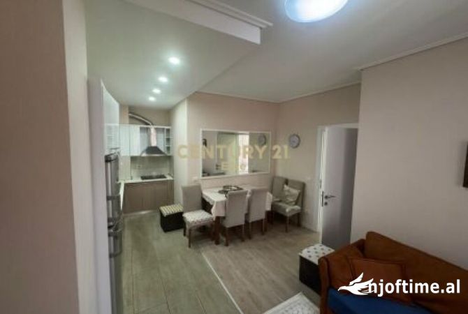 Shtepi me qera Apartament ne Tirane, 1+1, Mobilimi E mobiluar, Pagesa 620  Euro.