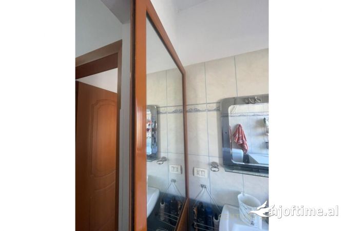 Shtepi me qera Apartament ne Tirane, 1+1, Mobilimi E mobiluar, Pagesa 400  Euro.