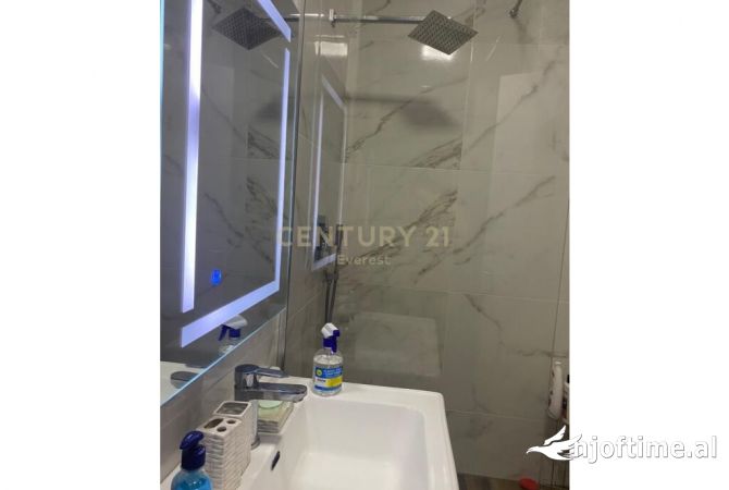 Shtepi me qera Apartament ne Tirane, 1+1, Mobilimi E mobiluar, Pagesa 700  Euro.