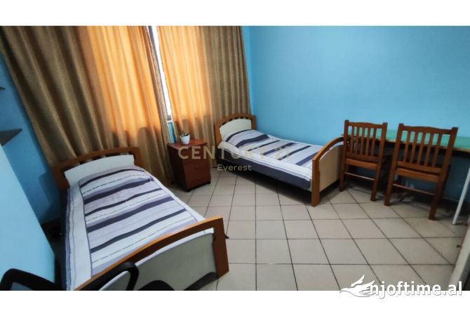 Shtepi me qera Apartament ne Tirane, 2+1, Mobilimi E mobiluar, Pagesa 420  Euro.